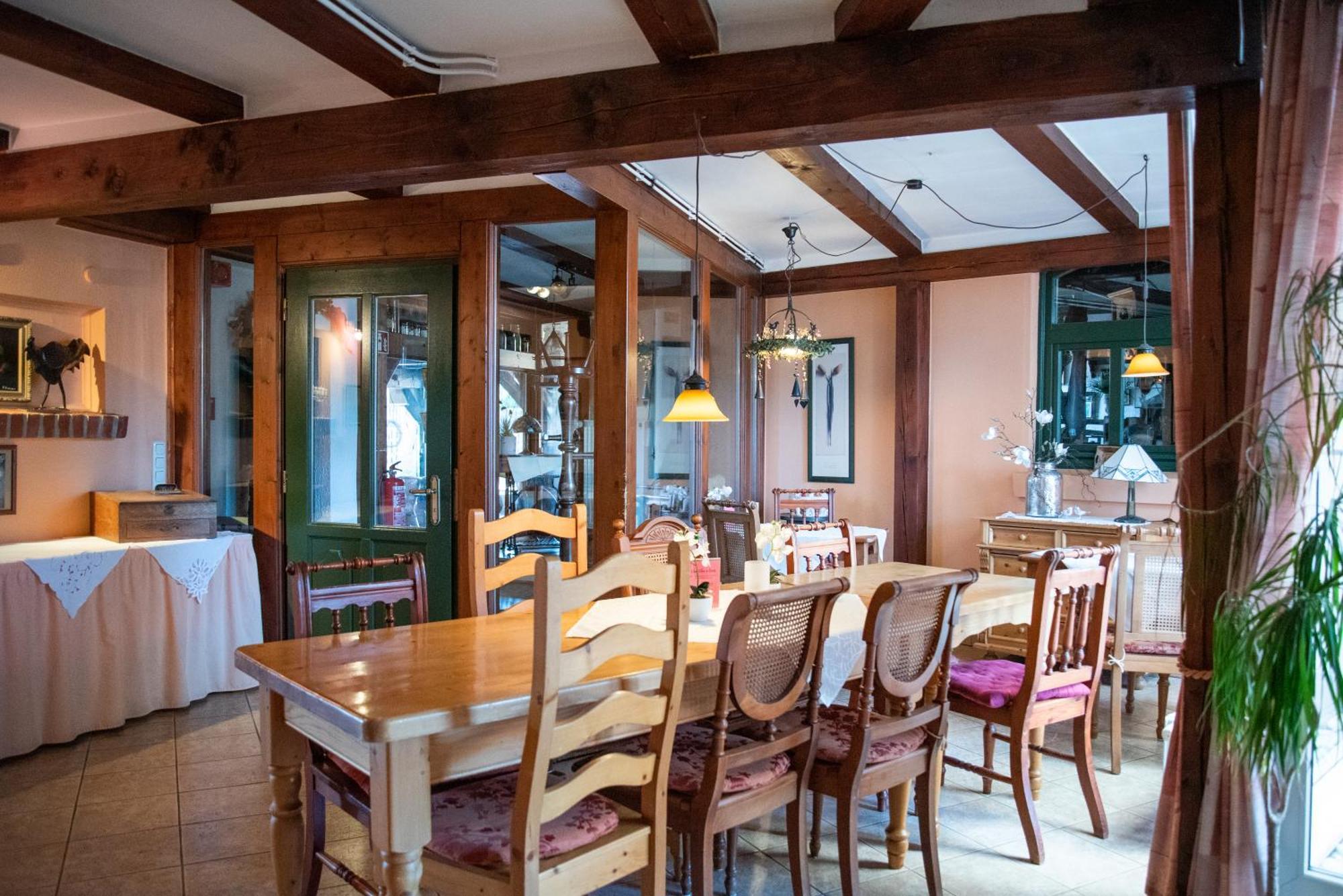 Mahlzeit - Hotel Brauhaus Weyhausen - Keramikstudio Exterior photo